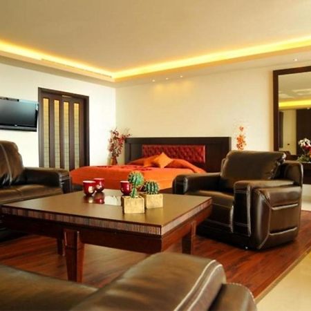 Hollywood Inn Boutique Hotel Dżunija Zewnętrze zdjęcie